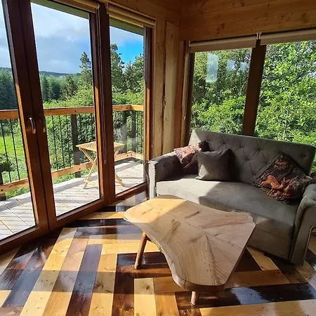 Noah's Lookout Treehouse, Floating Nature Escape Chalé Macroom