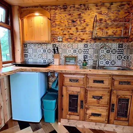 Noah's Lookout Treehouse, Floating Nature Escape * Macroom