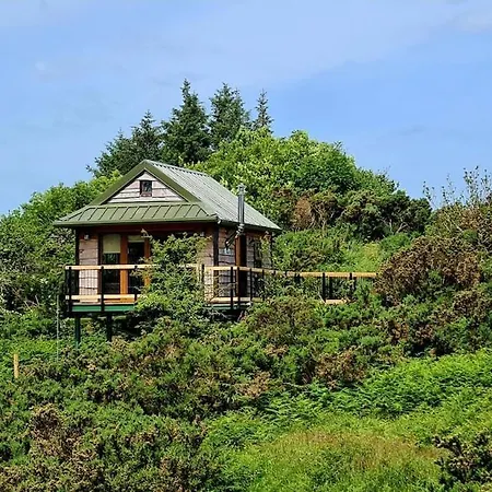Chalé Noah's Lookout Treehouse, Floating Nature Escape