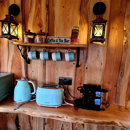 Chalé Noah's Lookout Treehouse, Floating Nature Escape