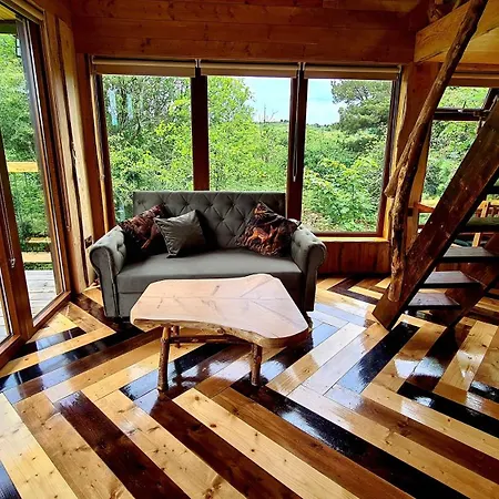 Chalé Noah's Lookout Treehouse, Floating Nature Escape Macroom