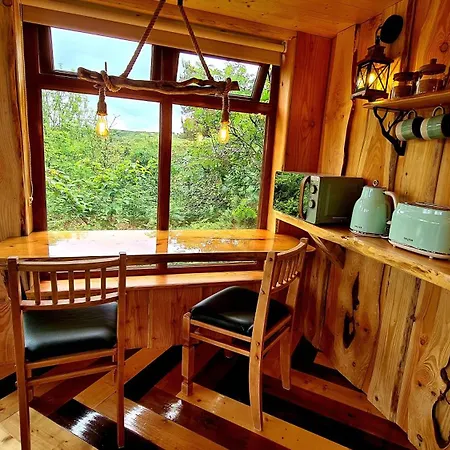 Noah's Lookout Treehouse, Floating Nature Escape *