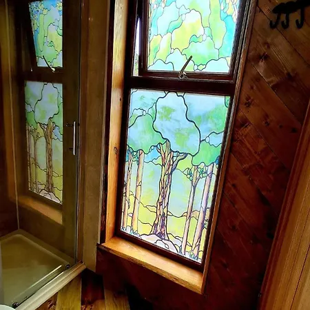 Noah's Lookout Treehouse, Floating Nature Escape *