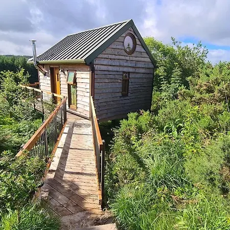 Noah's Lookout Treehouse, Floating Nature Escape Chalé Macroom