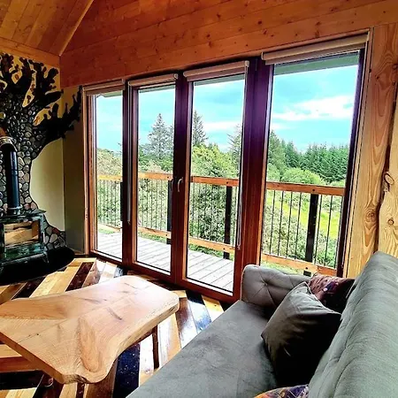 Noah's Lookout Treehouse, Floating Nature Escape Chalé Macroom