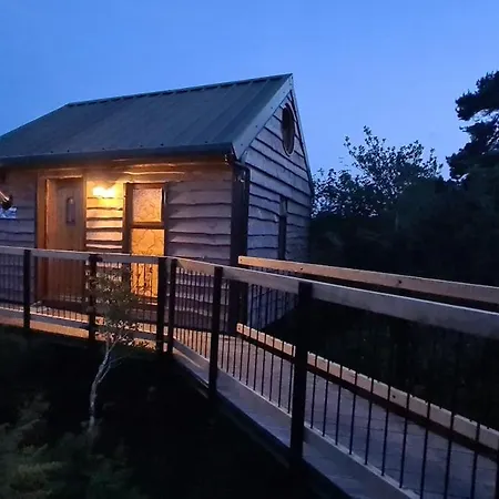 Chalé Noah's Lookout Treehouse, Floating Nature Escape Macroom